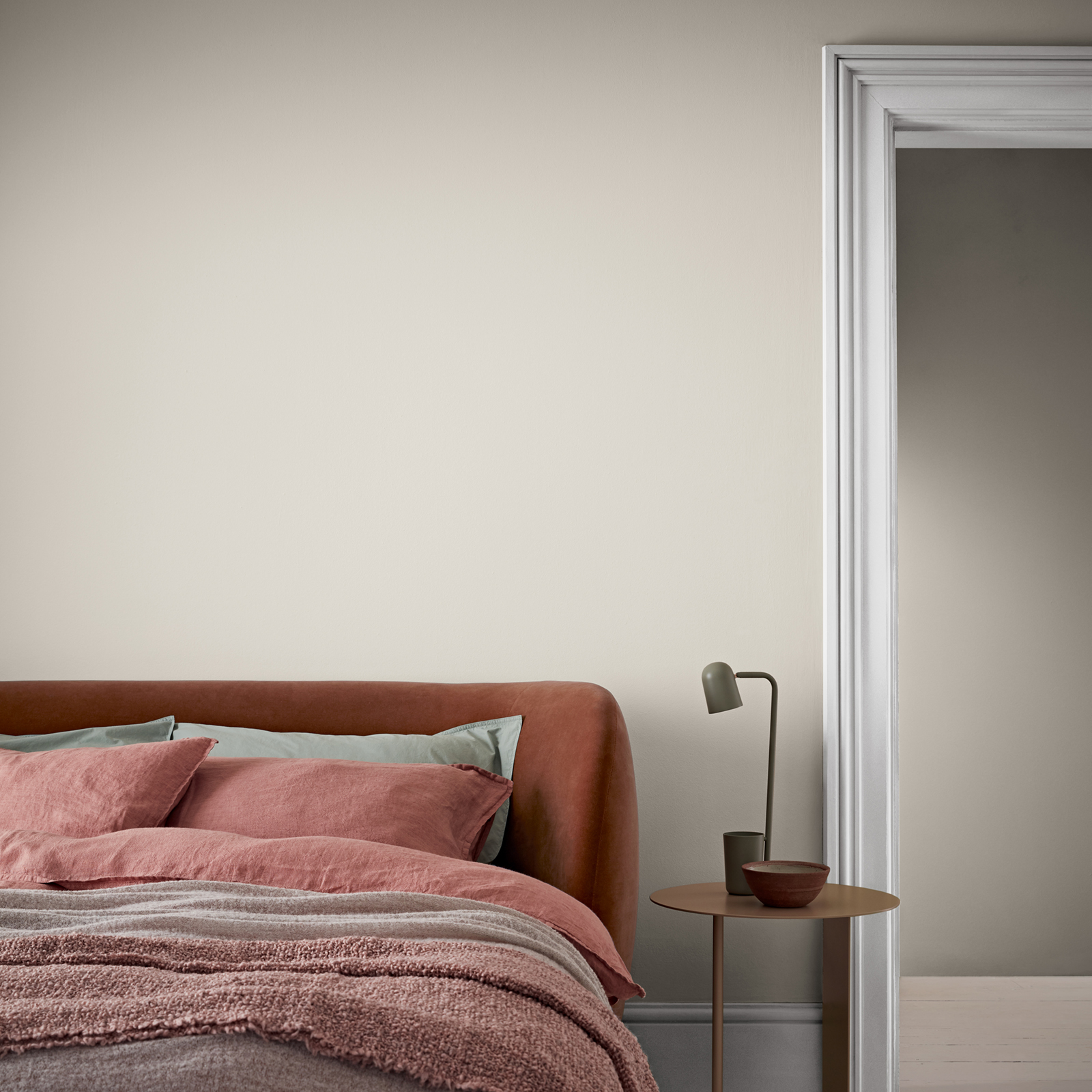 Crown Breatheasy Walls & Ceilings Snowfall Emulsion Paint 5L Image 5