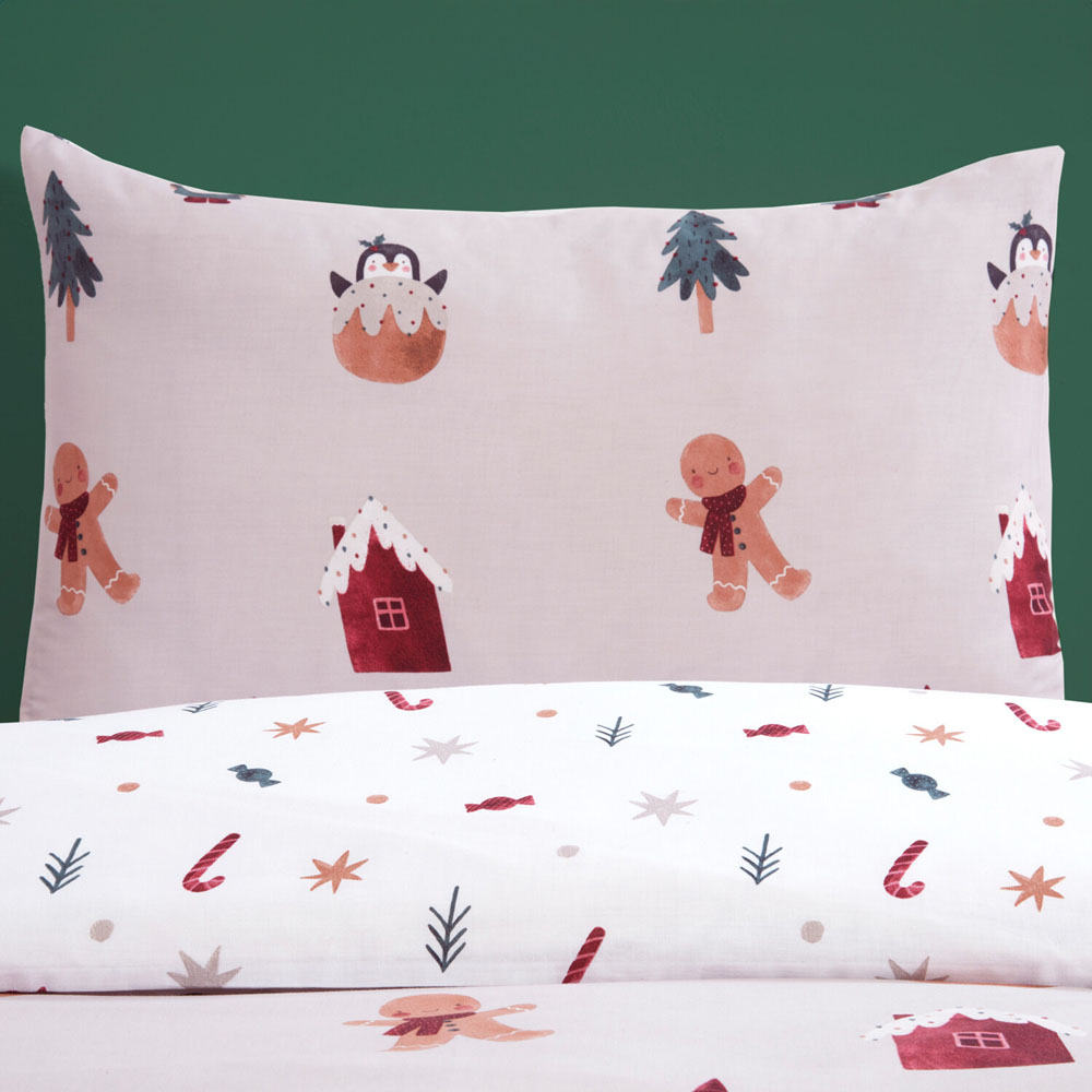 Christmas Characters Duvet Set - Pink and White Image 7