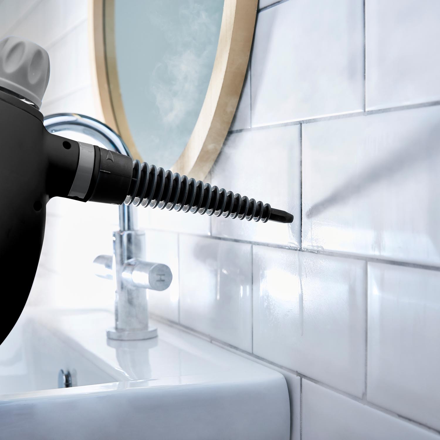 Tower Handheld Steam Cleaner THS10 - Platinum Image 3