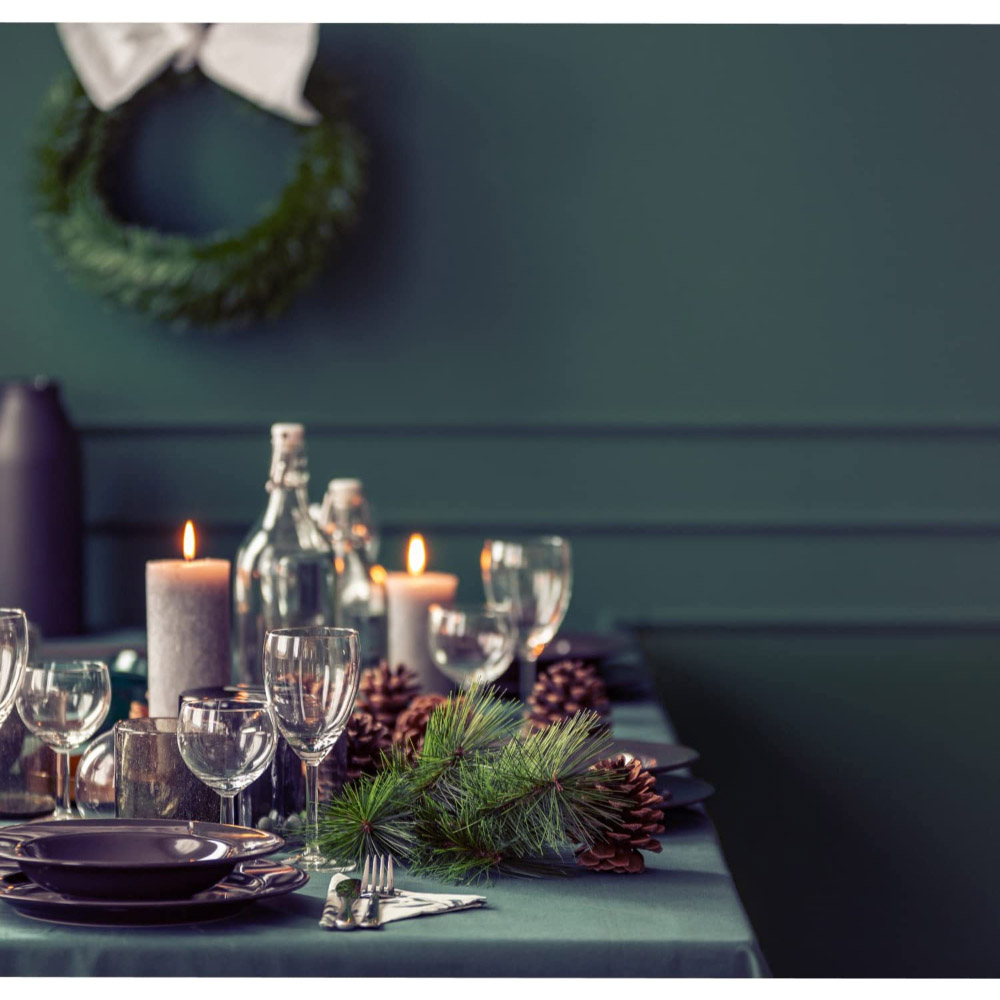 Johnstone's Feature Colours Walls & Ceilings Ivy Sky Matt Emulsion Paint 1.25L Image 4