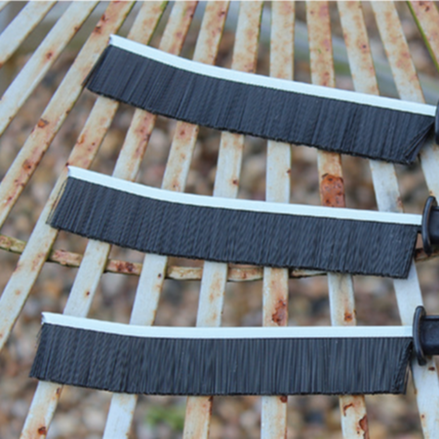 Crevice Cleaning Brushes - Multicolour Image 4