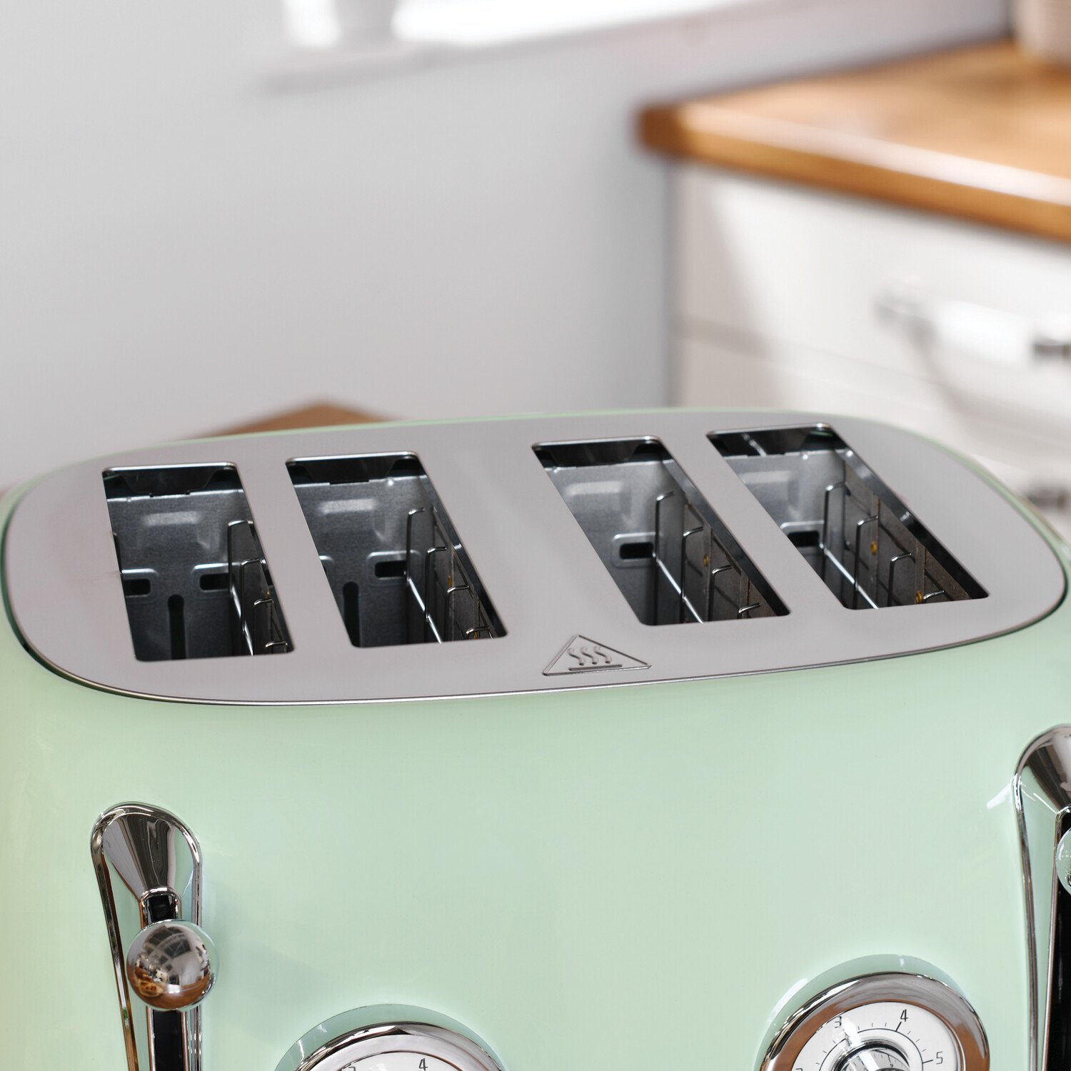 Retro 4 Slice Toaster Sage Image 2