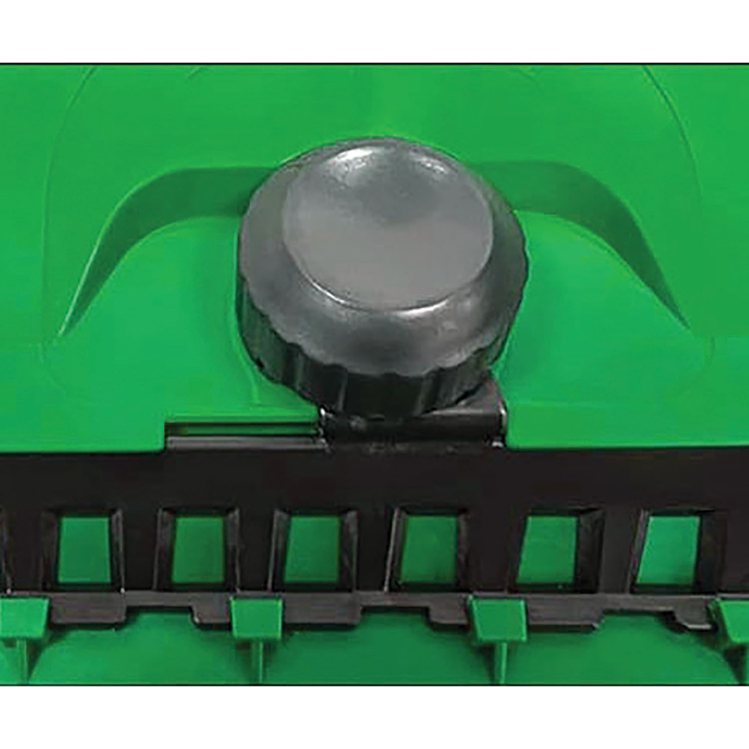 Rotary Spreader - Green Image 5