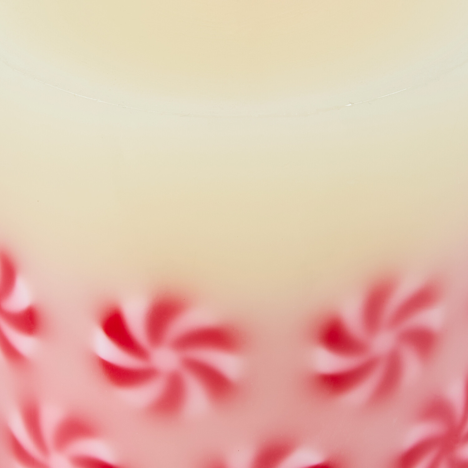 Candy Cane Botanical Candle Image 3