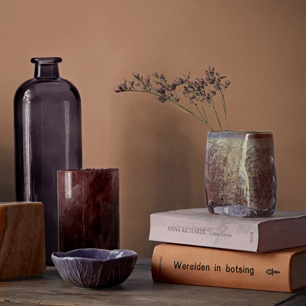 Crown Walls & Ceilings Saddle Stitch Matt Emulsion Paint 2.5L Image 4