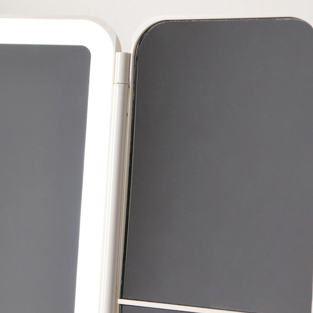 LED Foldable Vanity Mirror Image 5