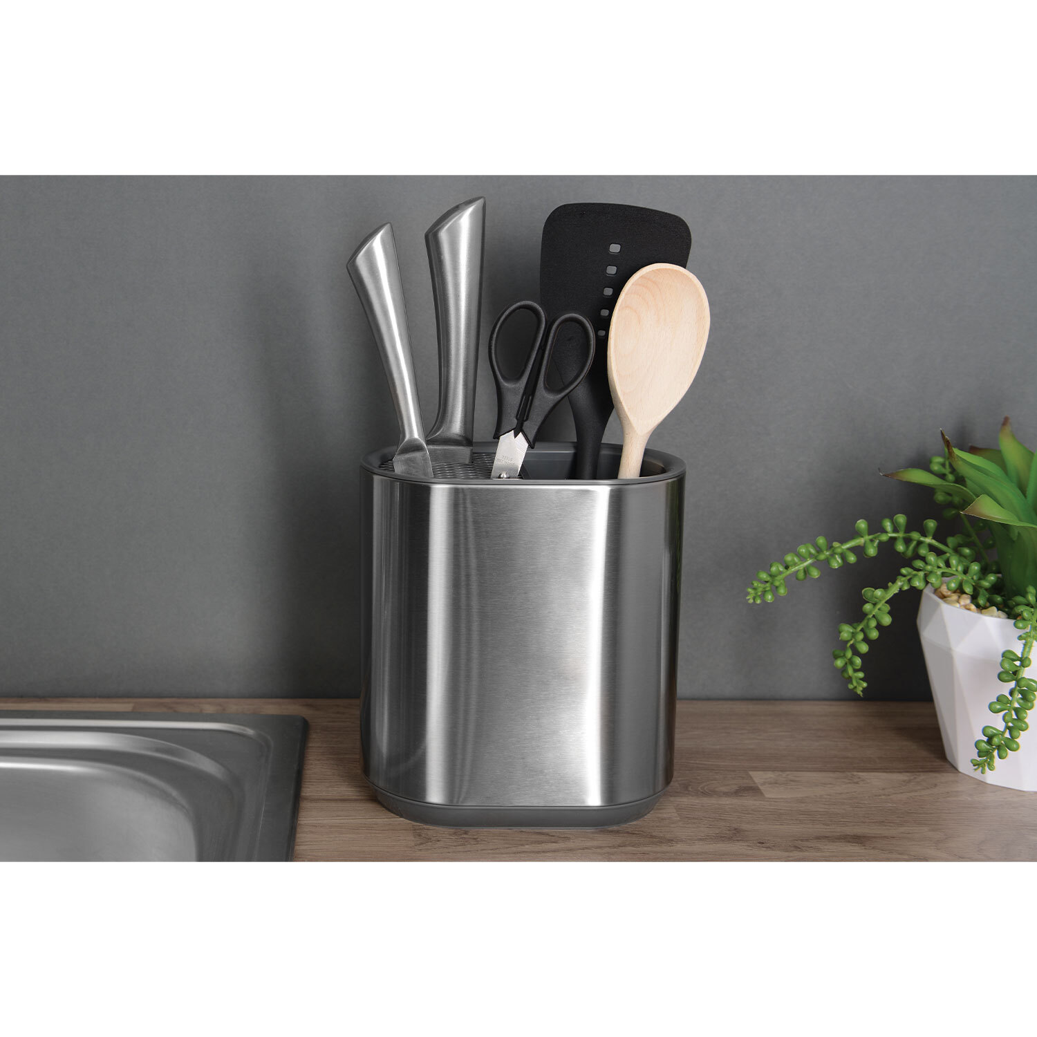 Knife and Utensil Holder Image 4