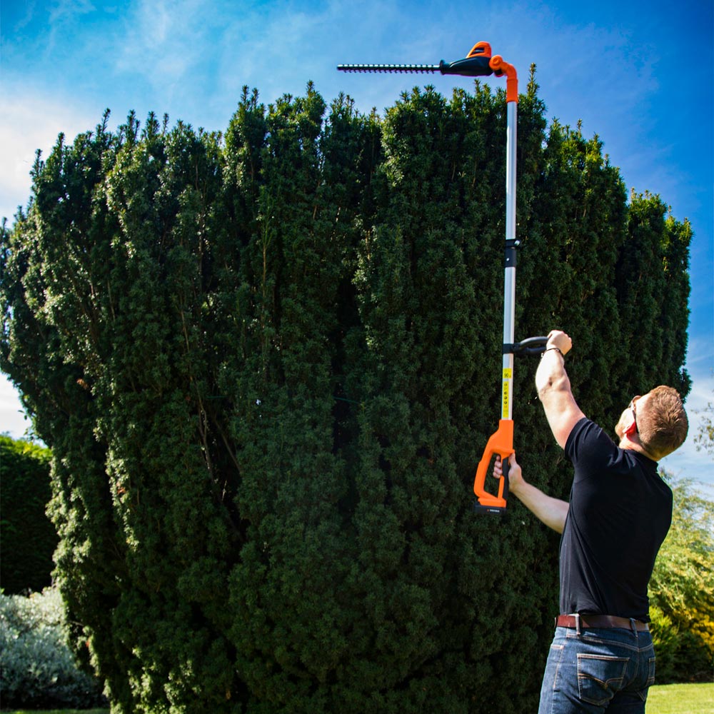 Yard Force LH C41A 20V Pole Hedge Trimmer Image 2