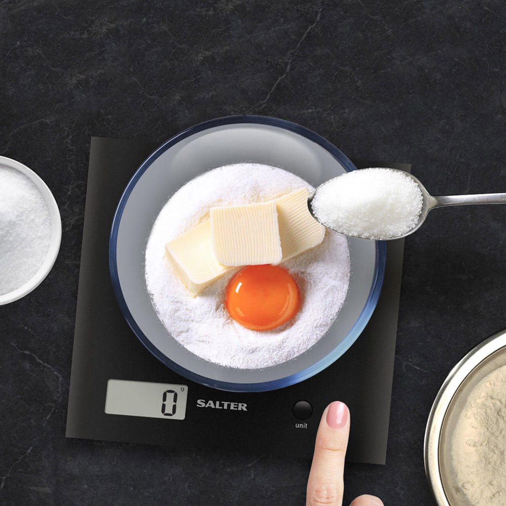 Salter Arc Electrical Kitchen Scale Image 2
