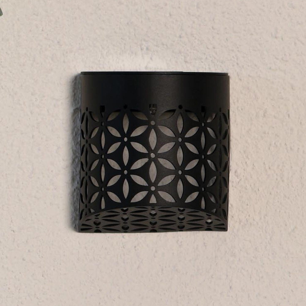 Charleston Solar Wall Light - Black Image 7