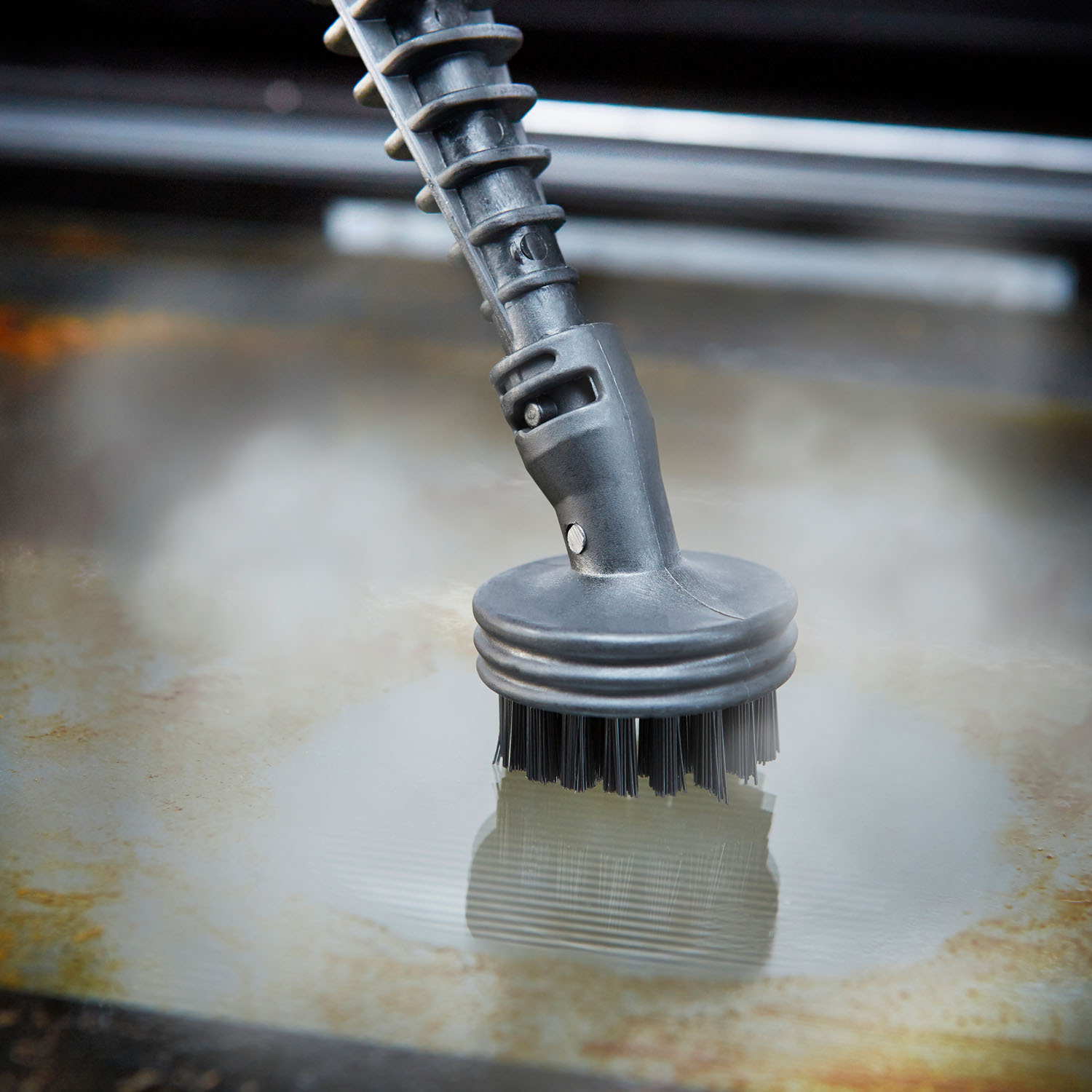 16-In-1 Steam Mop - Platinum Image 6