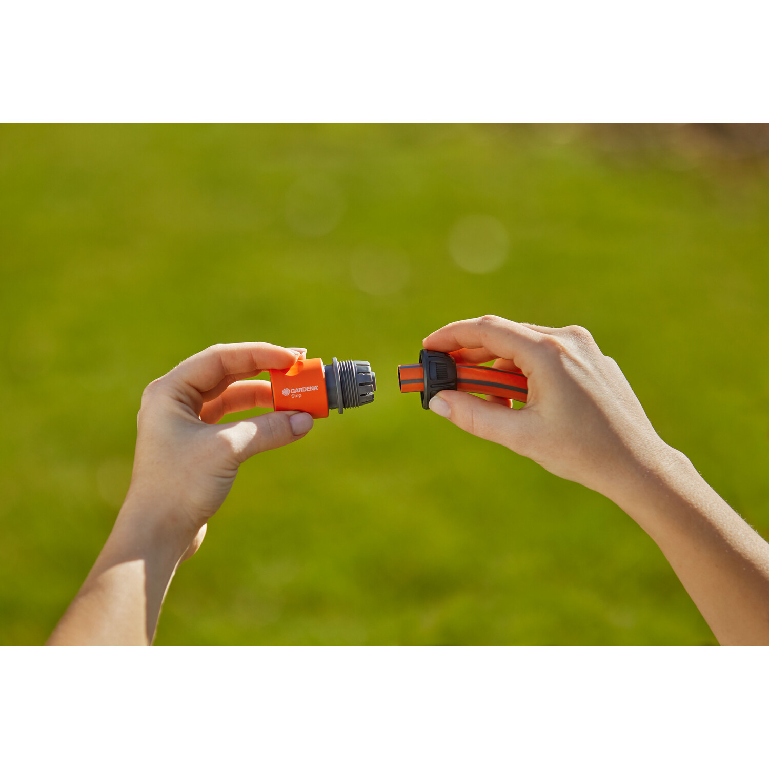 Gardena Water Stop Hose Connector with Power Grip Image 3