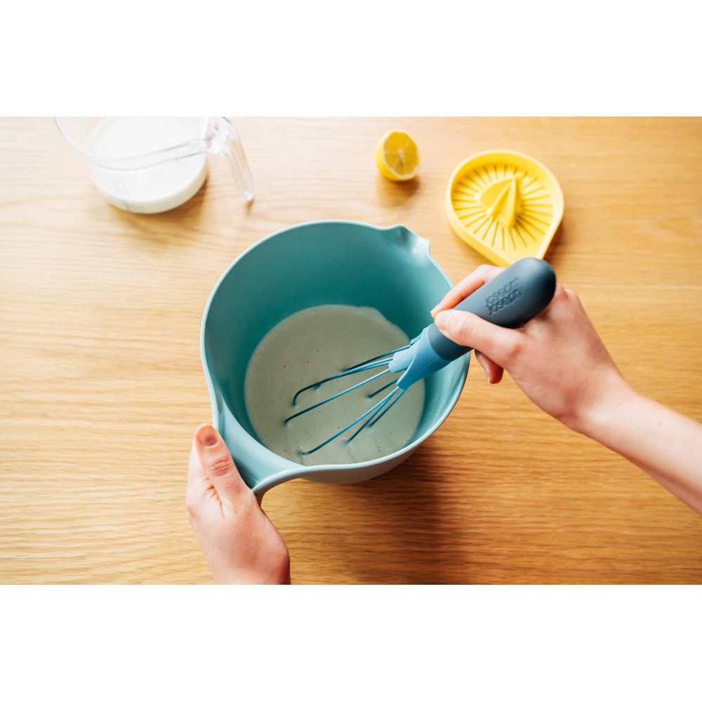 Joseph Joseph Twist 2-in-1 Blue Whisk Image 4