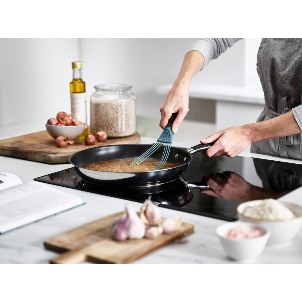 Joseph Joseph Twist 2-in-1 Blue Whisk Image 2