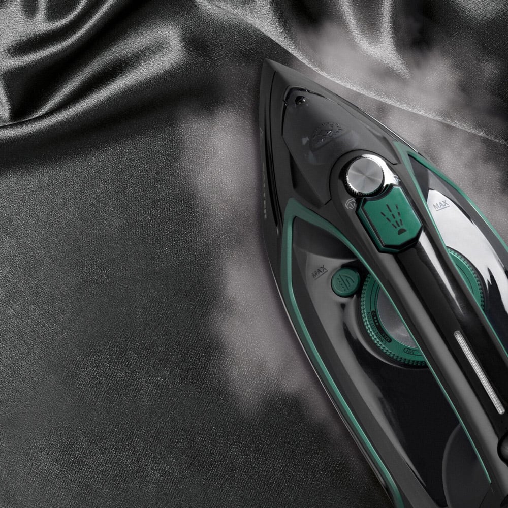 2600W Salter Steam Iron  - Black Image 6