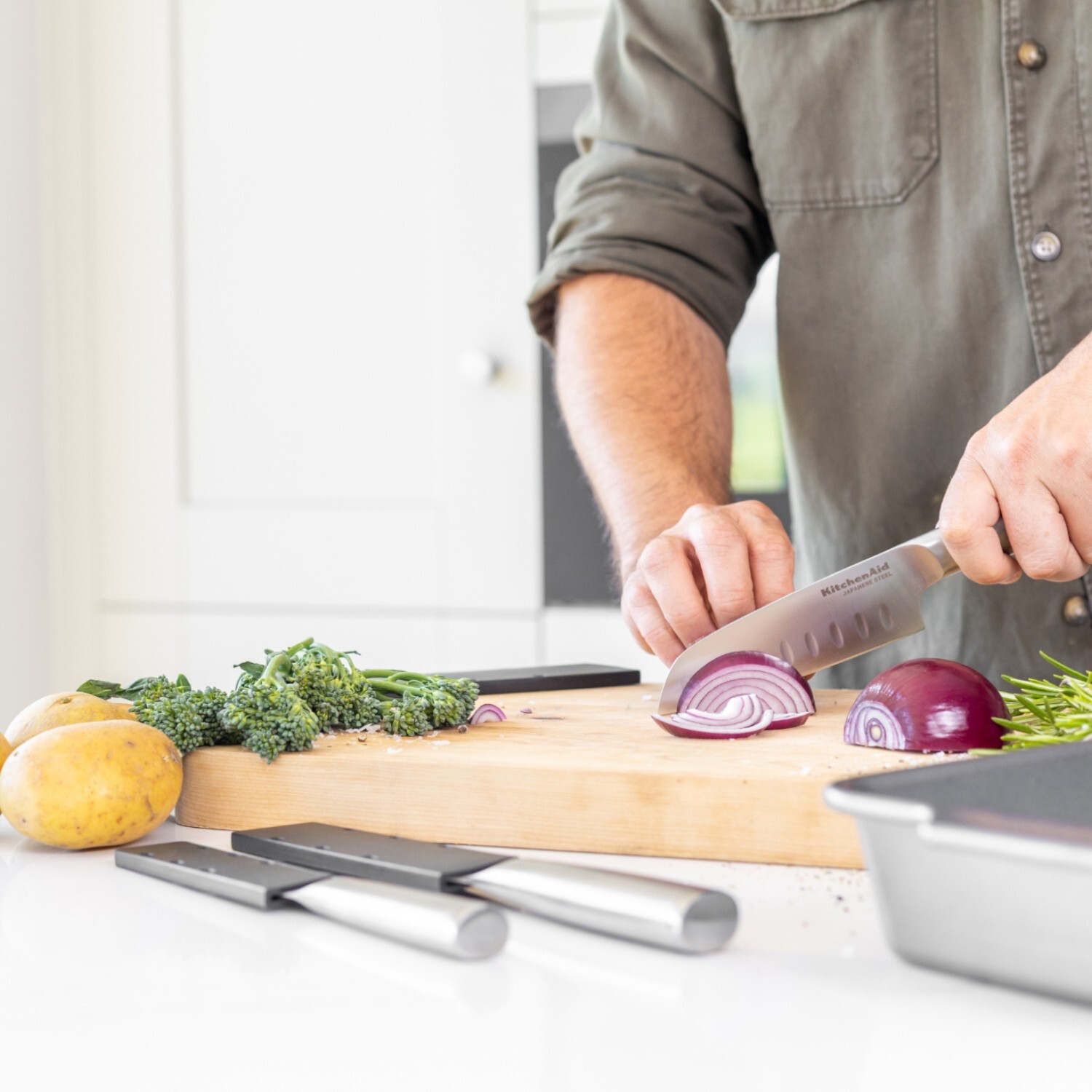 Kitchen Aid 5 Piece Knife Set with Covers Chrome Image 9