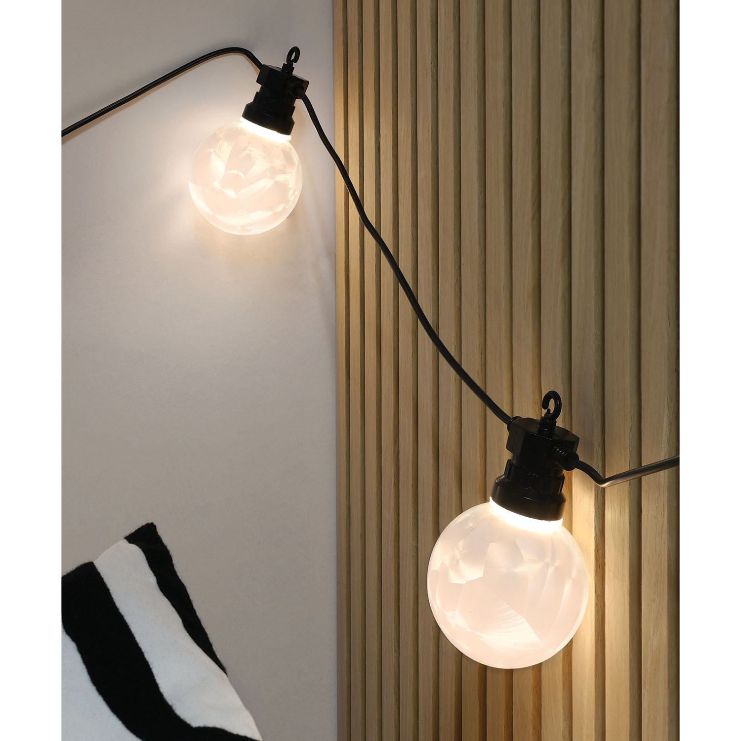 Marble Effect Indoor and Outdoor String Light - Black Image 3