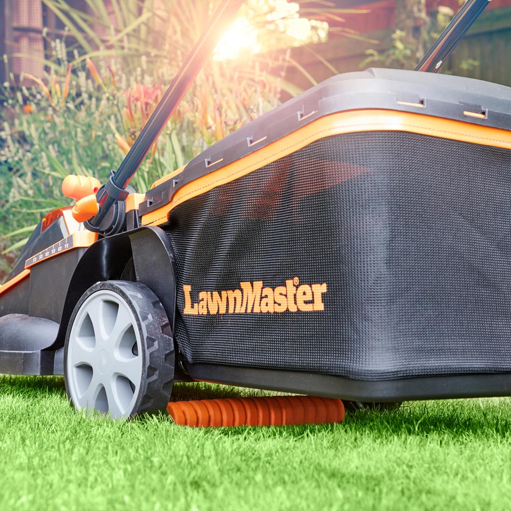 LawnMaster CLMF4841E-01 48V Hand Propelled 41cm Rotary Battery Lawn Mower Image 5