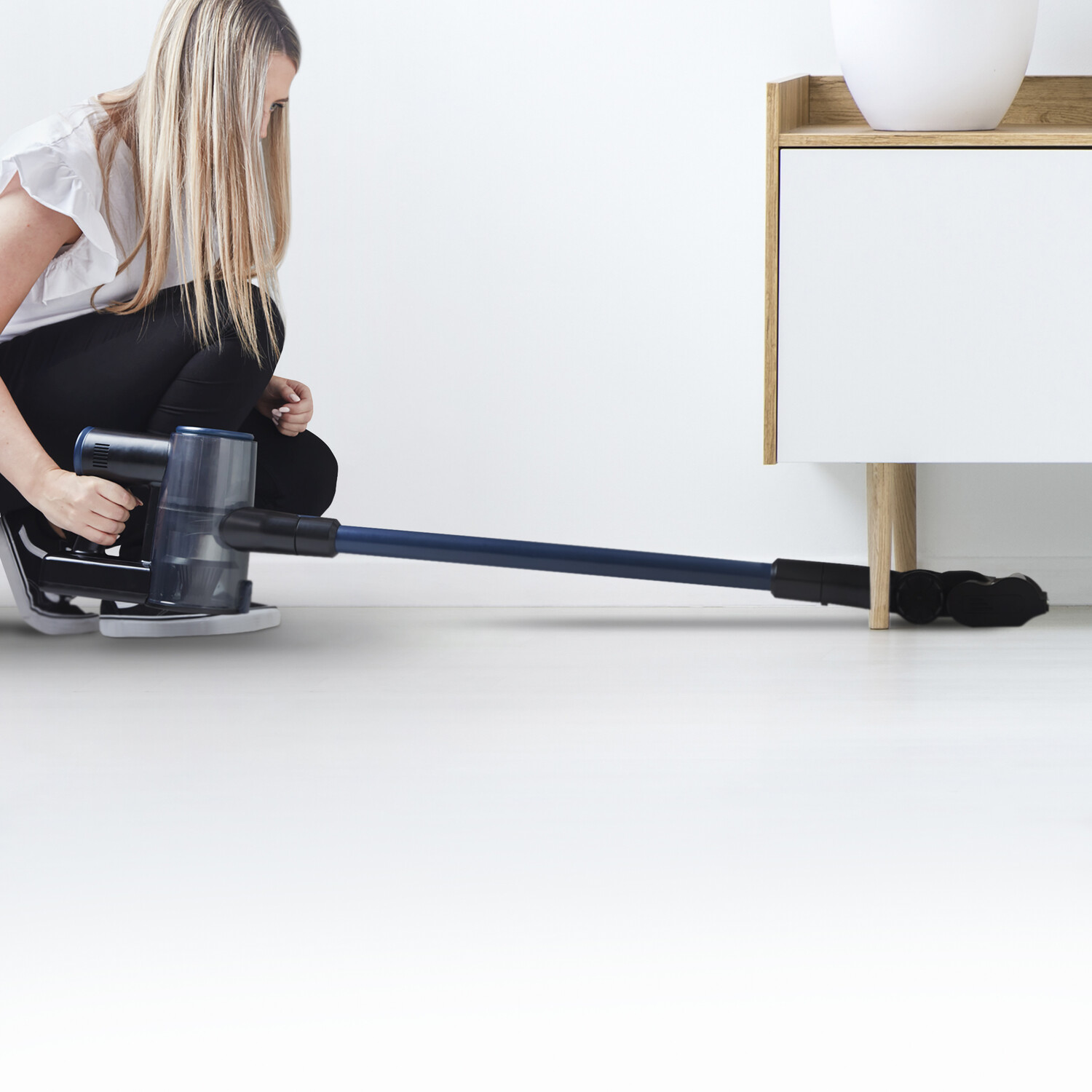 Tower VL100 Optimum Cordless Vacuum Cleaner 120W Image 3