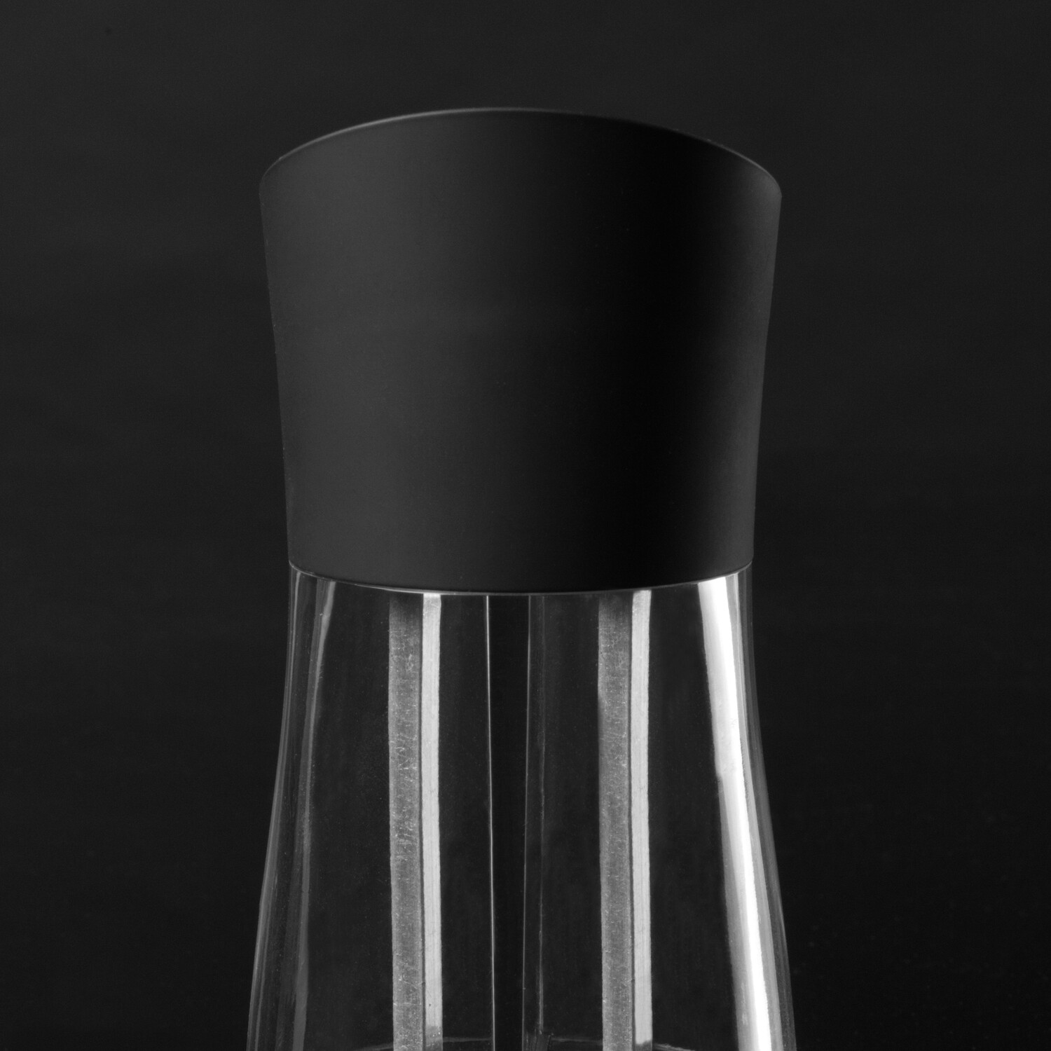 Dual Salt and Pepper Mechanical Mill - Black Image 9