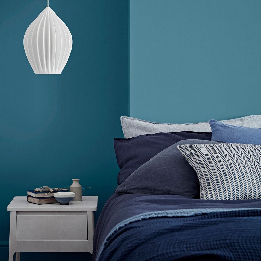 Crown Easyclean Teal Matt Emulsion Multisurface Paint 2.5L Image 7