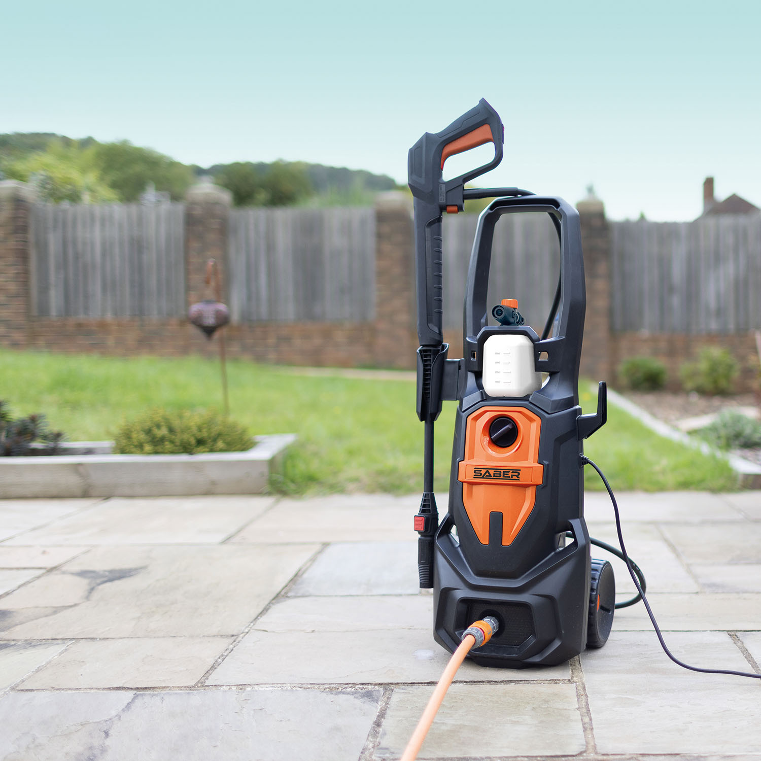 Saber 2000W Pressure Washer Black and Orange Image 8