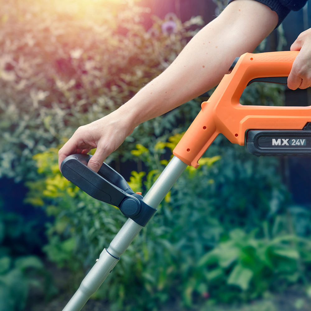LawnMaster MX CLGT2425T-01 24V Cordless Grass Trimmer with Battery and Charger 25cm Image 5