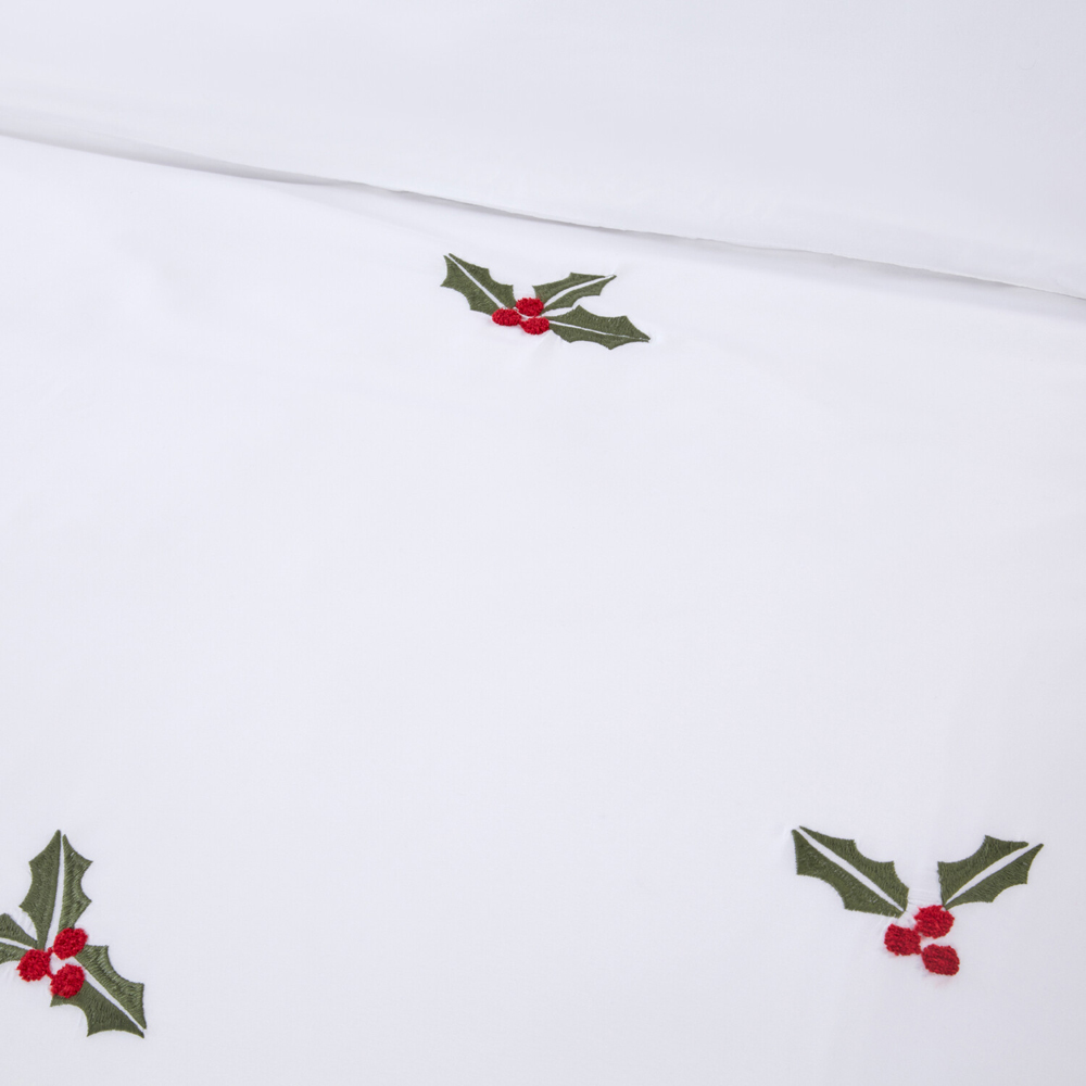 Holly and Berries Duvet SetWhiteDouble Image 2