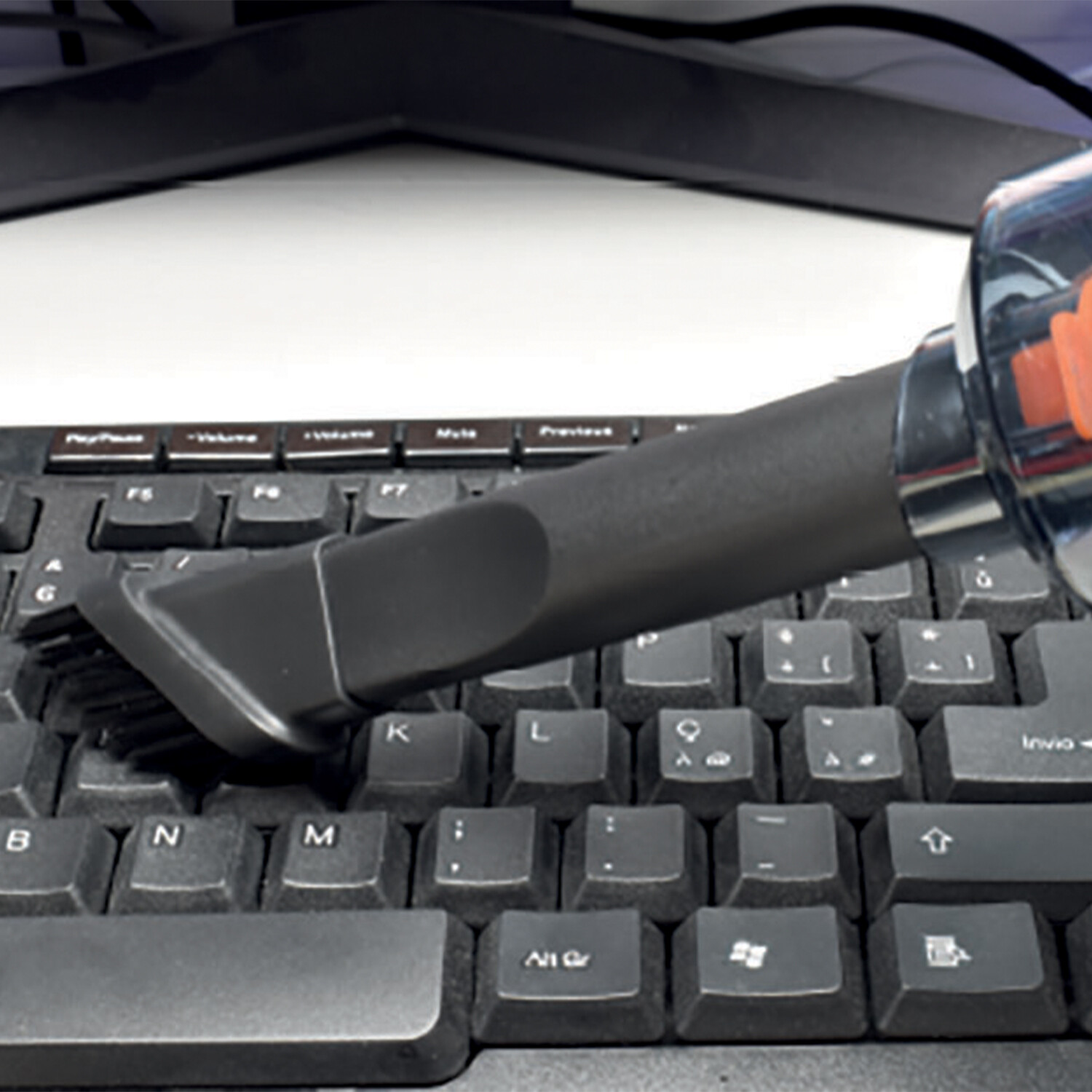 Mighty Mini Vaccum Cleaner and Blower - Black Image 4