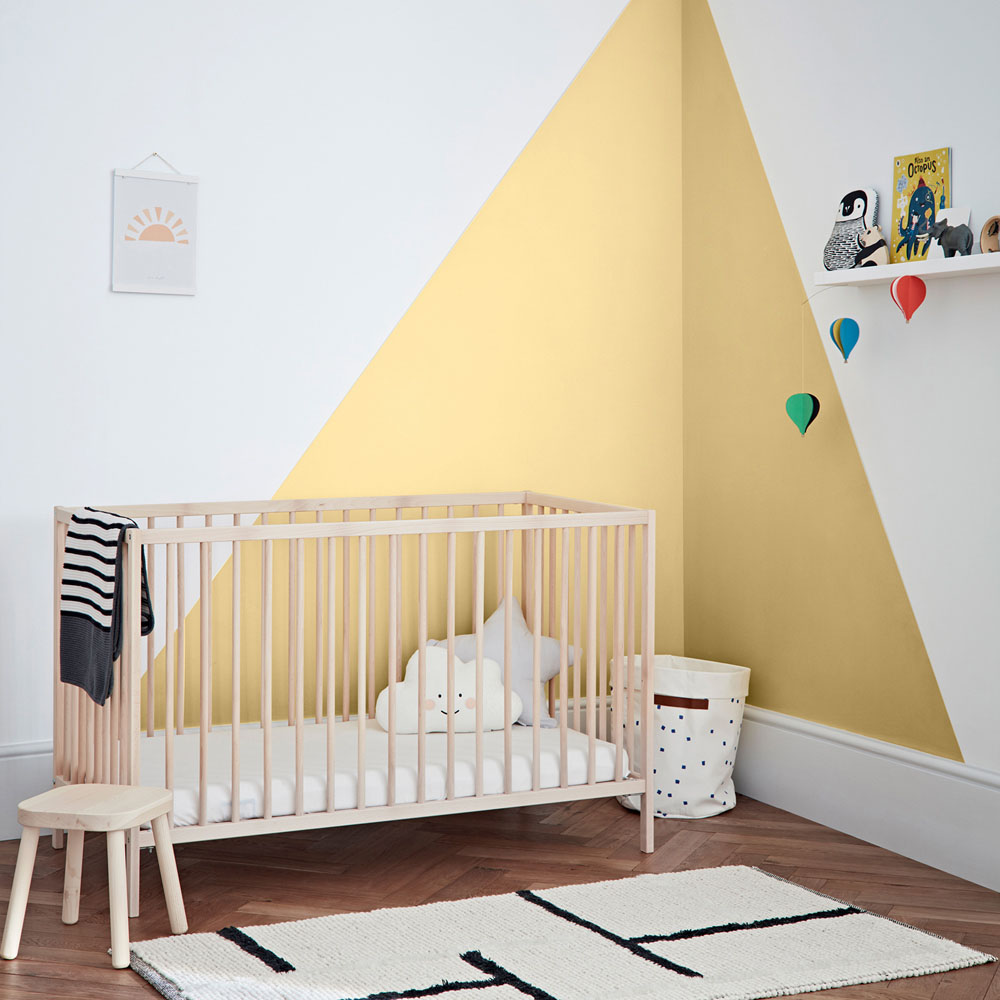 Crown Breatheasy Walls & Ceilings Sunrise Matt Emulsion Paint 2.5L Image 5