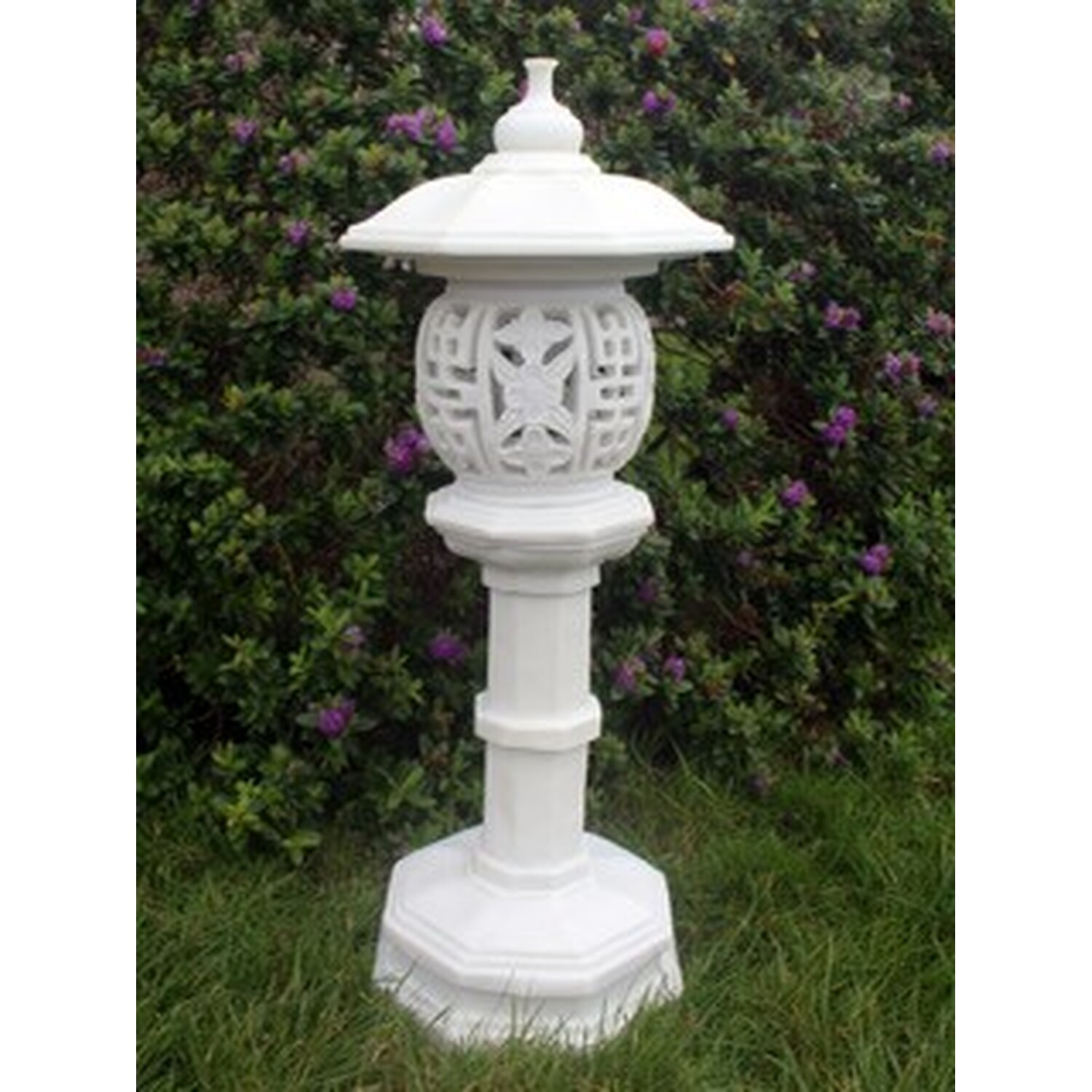 White Lantern Statue Image 2