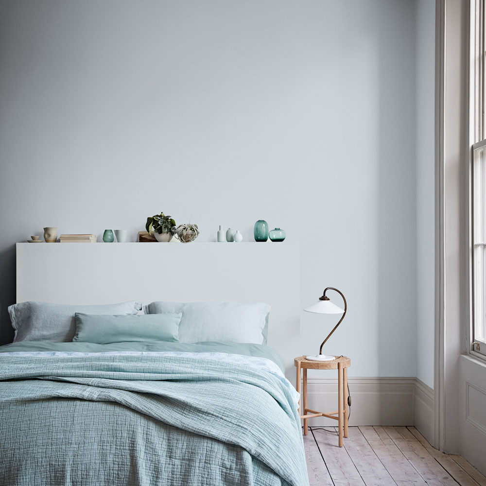 Crown Walls & Ceilings Day Dreamer Matt Emulsion Paint 2.5L Image 4