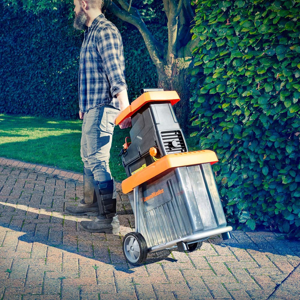 LawnMaster SDS2810-01 Quiet Electric Garden Shredder with 50L Collection Box 2800W Image 8