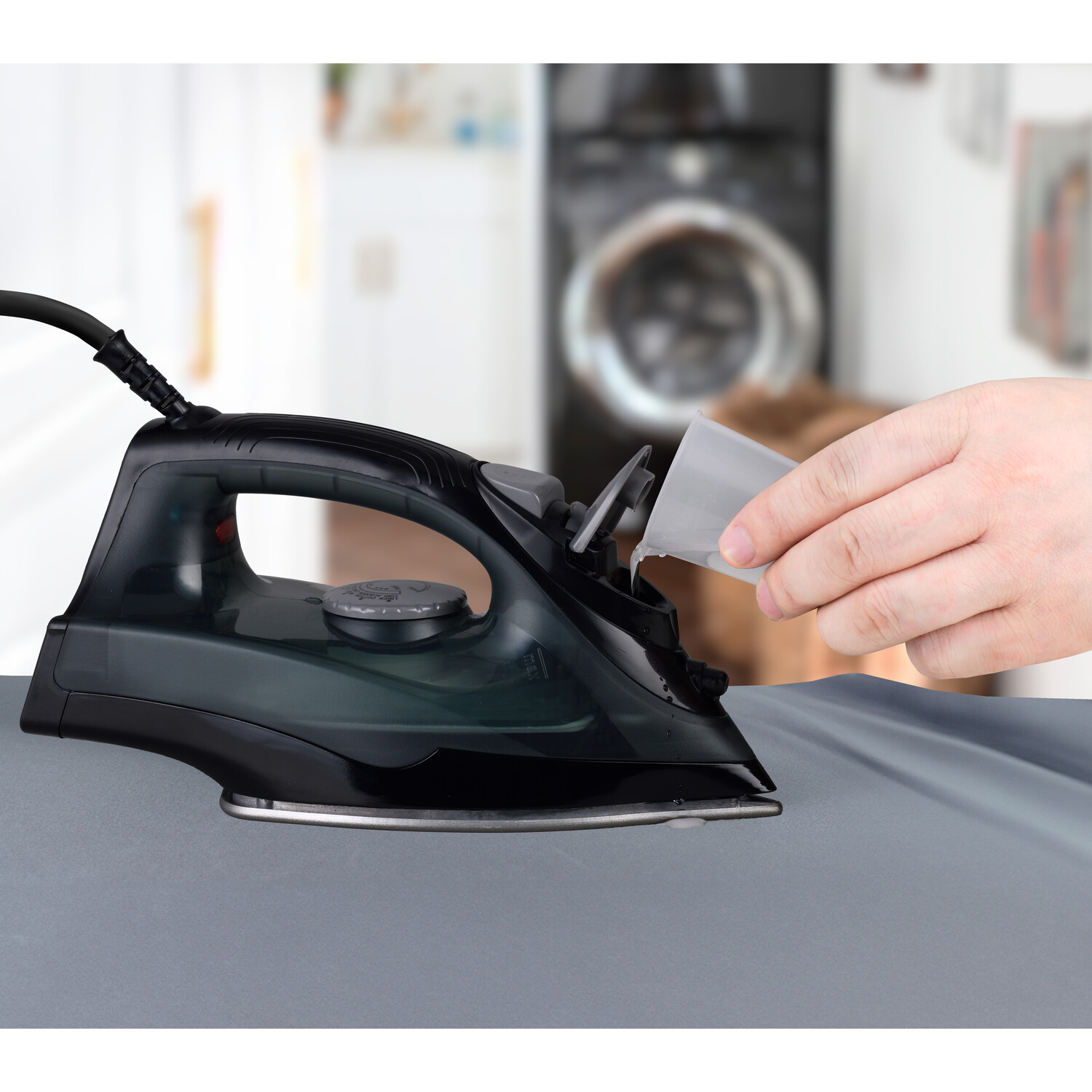 Steam Iron - Black Image 8