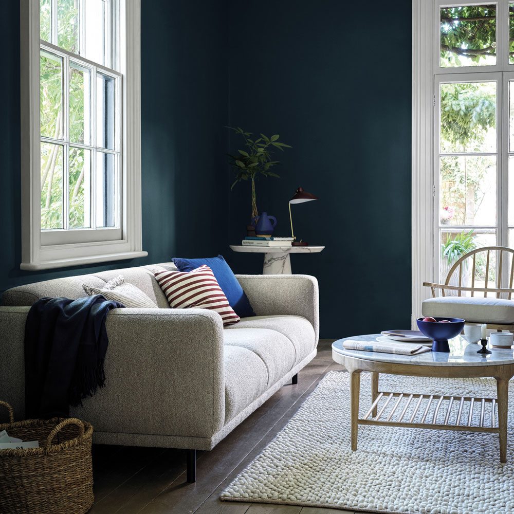 Crown Walls & Ceilings Endeavour Matt Emulsion Paint 2.5L Image 5