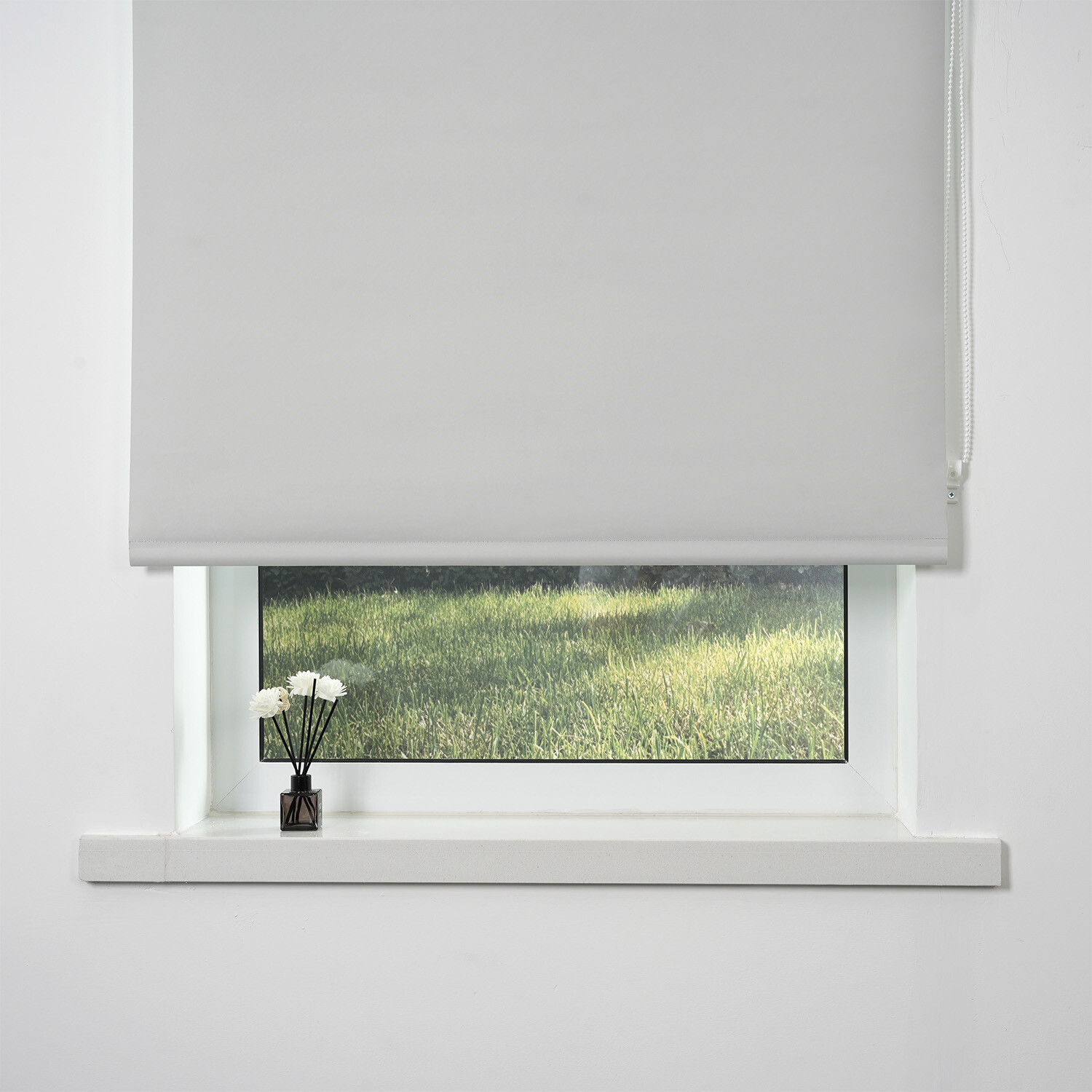 Plain Blackout Blinds - Pearl / 90cm Image 4
