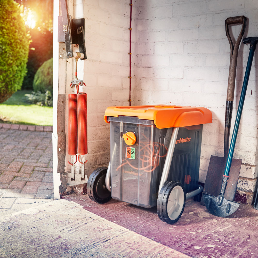 LawnMaster SDS2810-01 Quiet Electric Garden Shredder with 50L Collection Box 2800W Image 7
