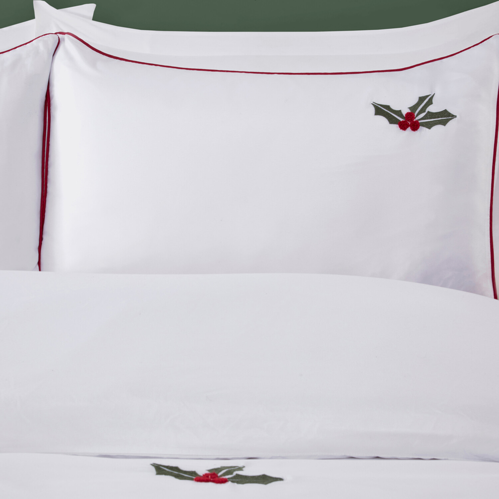 Holly and Berries Duvet SetWhiteKing Image 5