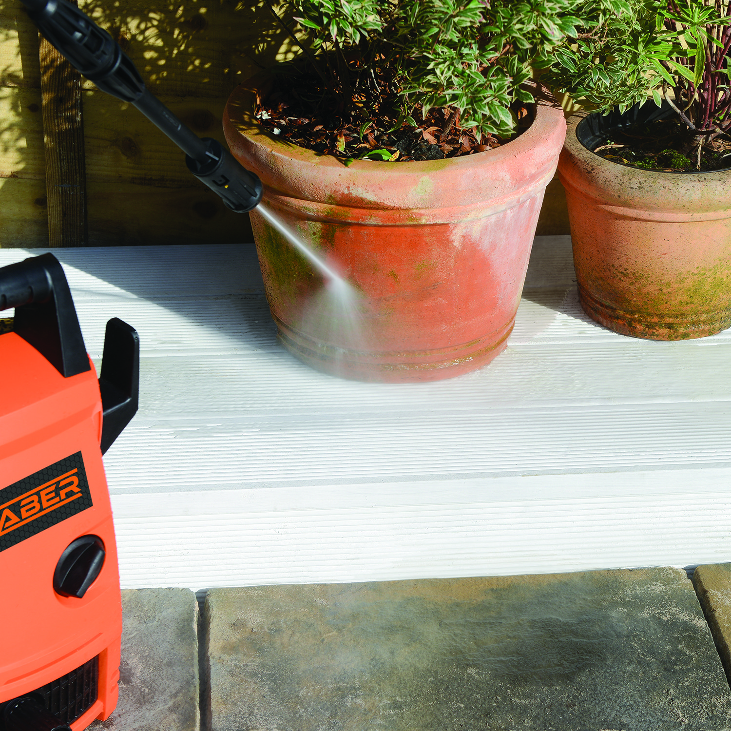 Saber Orange Pressure Washer 1400W Image 3