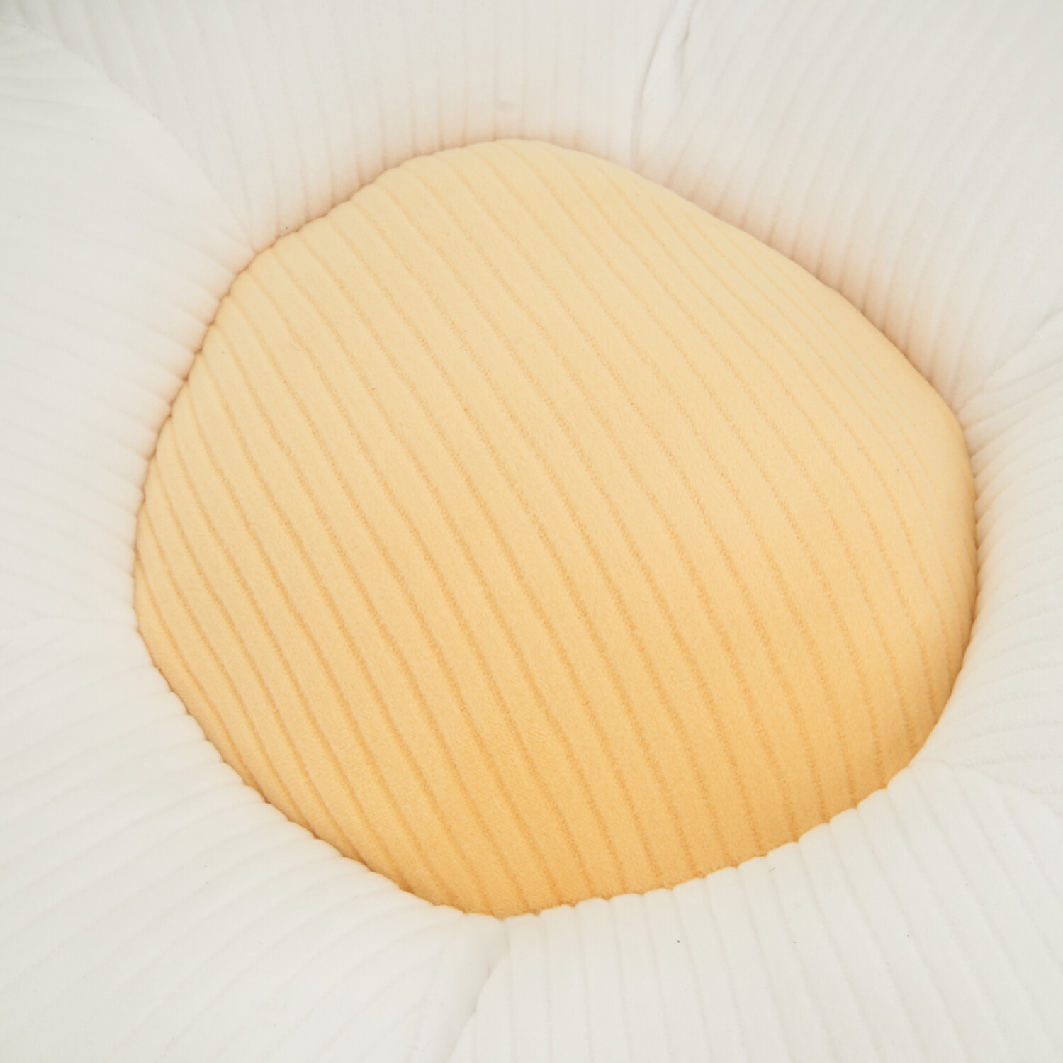 Daisy Cushion - White Image 3