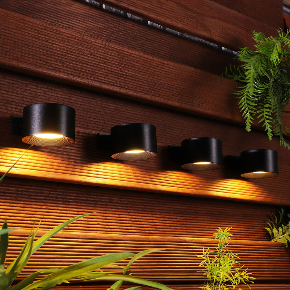 Pack of 4 Octava Solar Wall Lights - Black Image 2