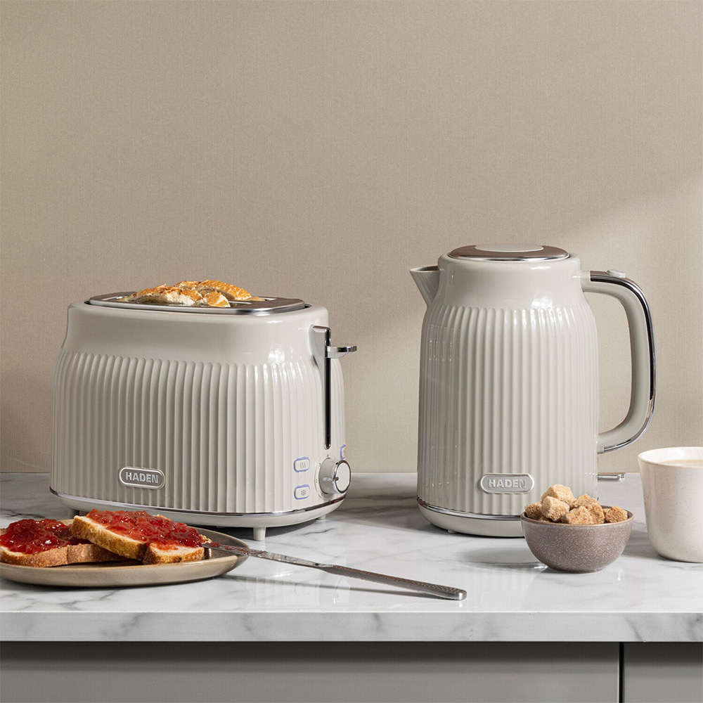 Haden York Kettle and 2 Slice Toaster Set Putty Beige Image 2
