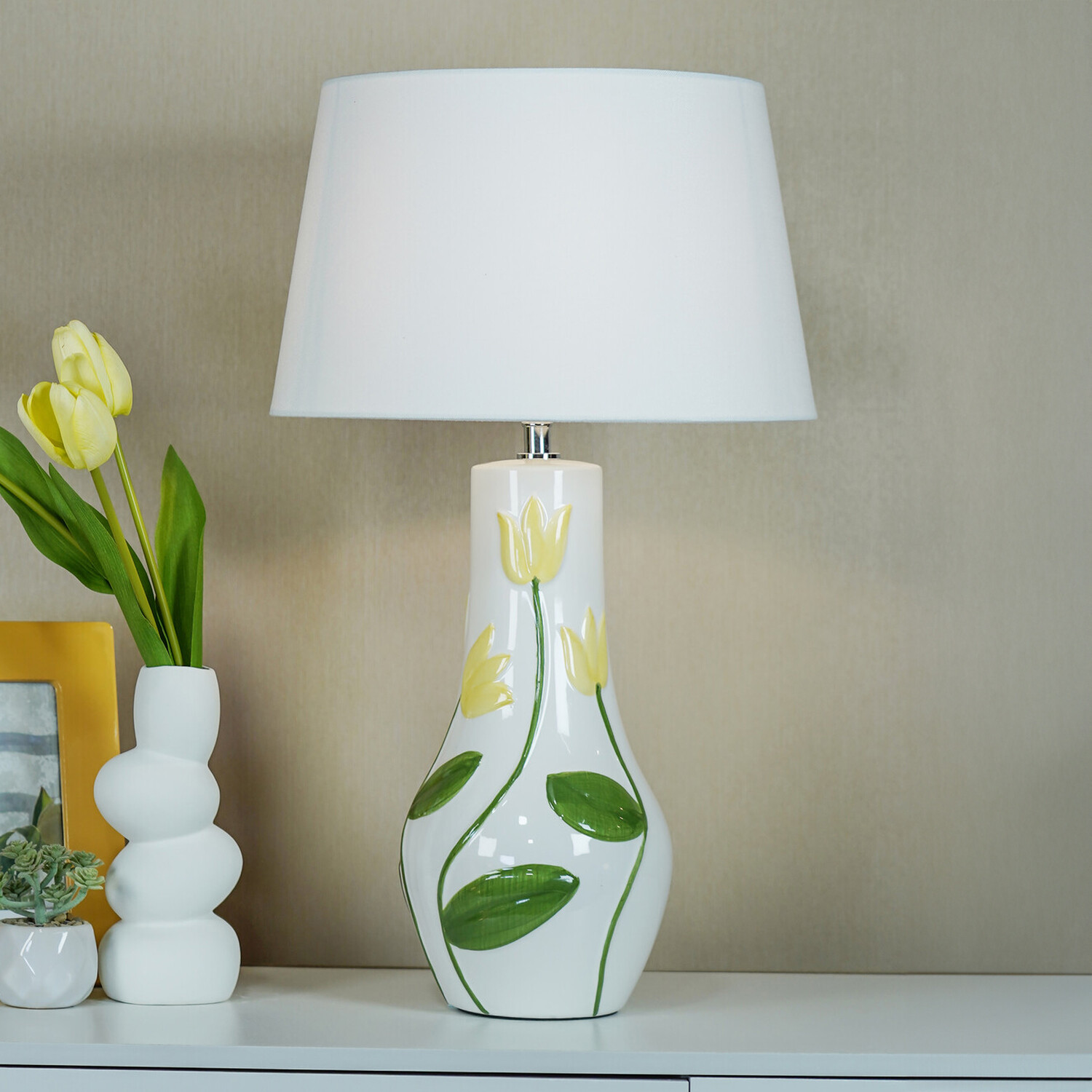 Tulip Embossed Table Lamp White Image 2
