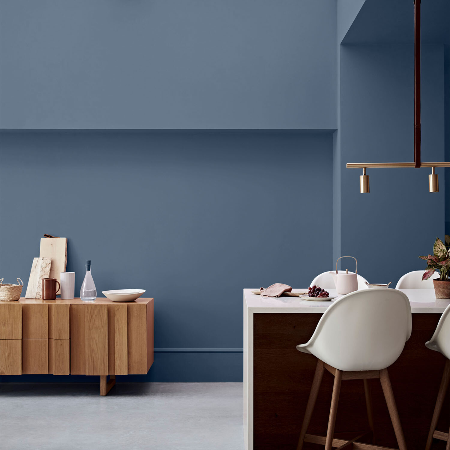 Crown Easyclean Kitchen Paint 2.5L - Runaway Image 2