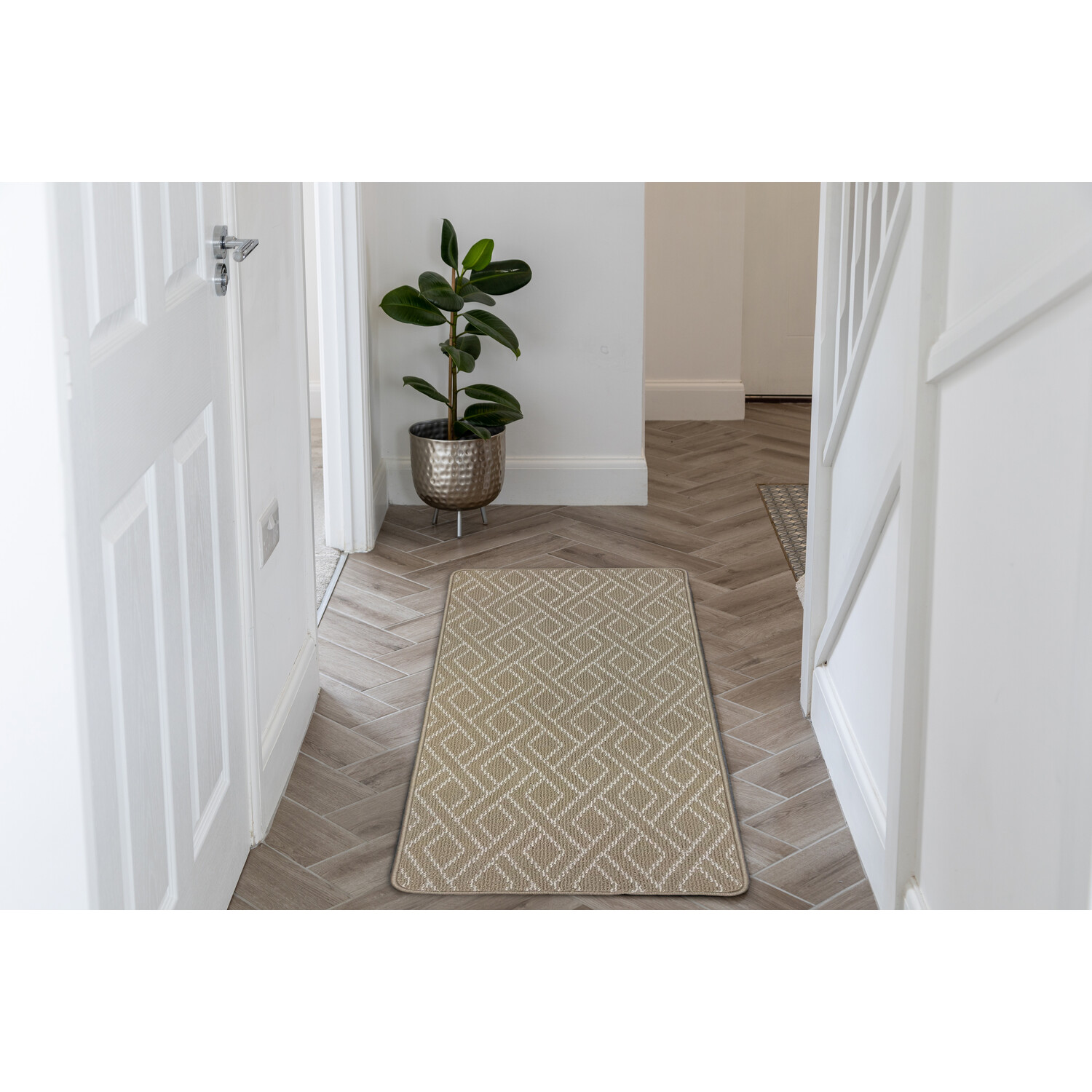 Loop Geo Runner - Brown Image 2