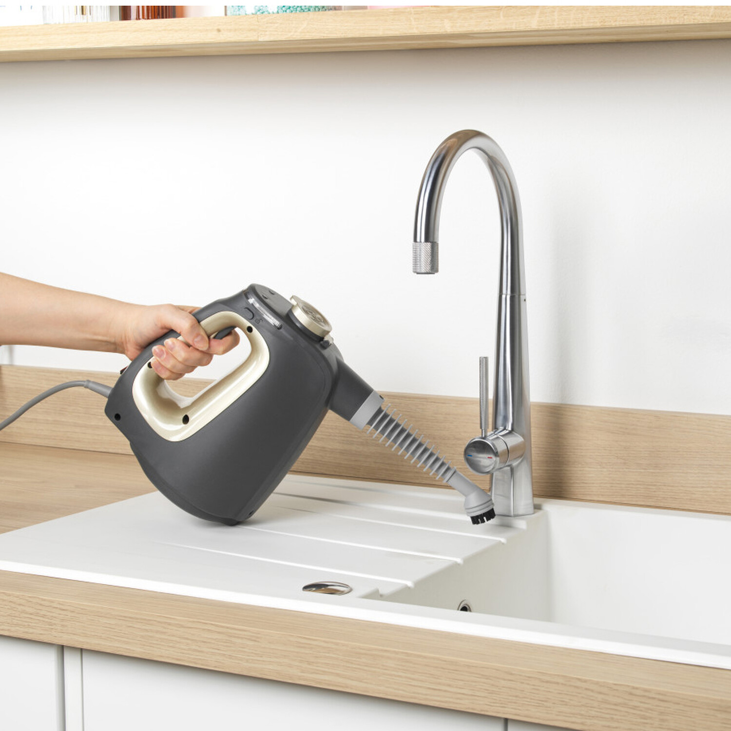 Beldray 15 in 1 Steam Cleaner Grey Image 14