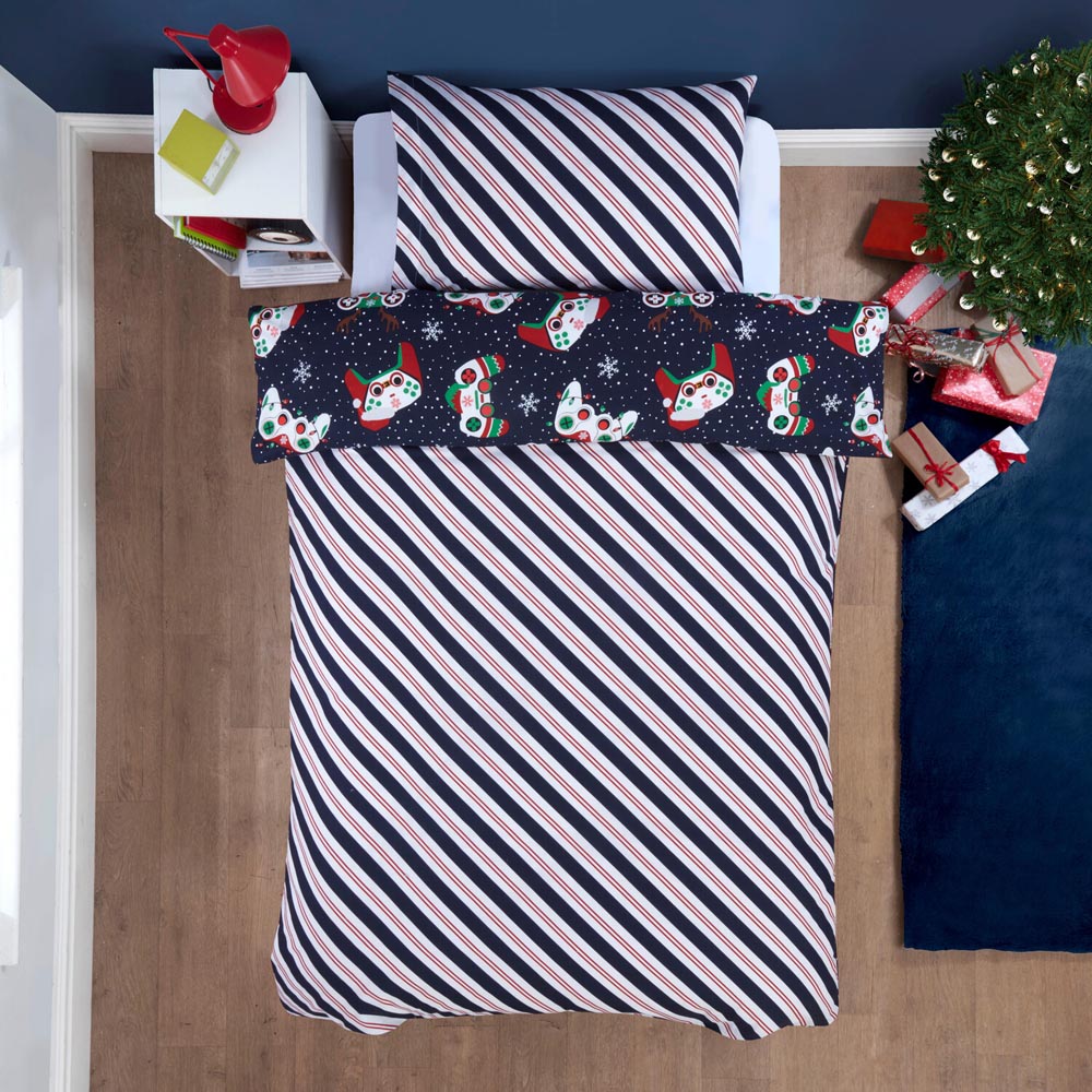 Christmas Gamer Duvet Set - Navy / Single Image 2