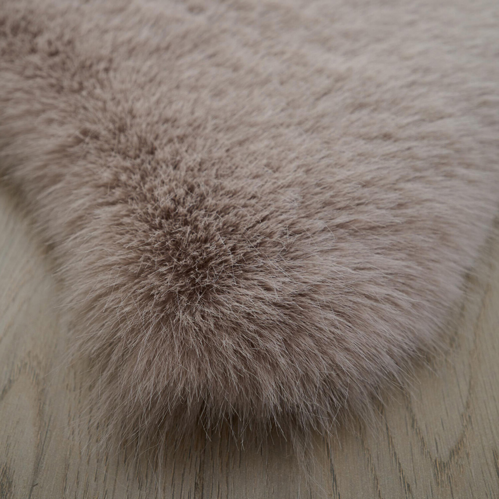 Luxury Faux Fox Fur Rug - Pebble Image 2