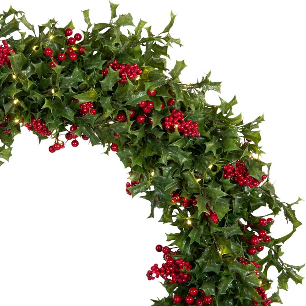 Large Red Berry and Holly Wreath Image 4