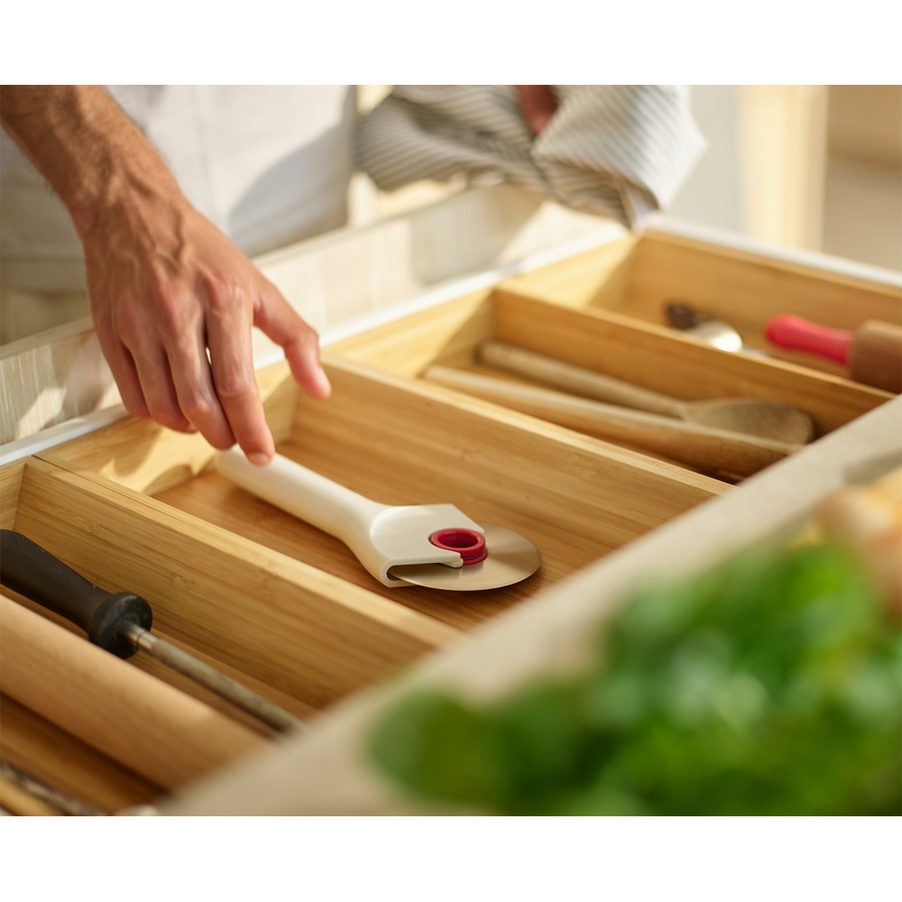 Joseph Joseph Ringo Red Easy-Clean Pizza Cutter Image 5